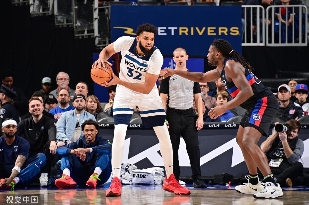 仿佛在召唤 仿佛在召唤