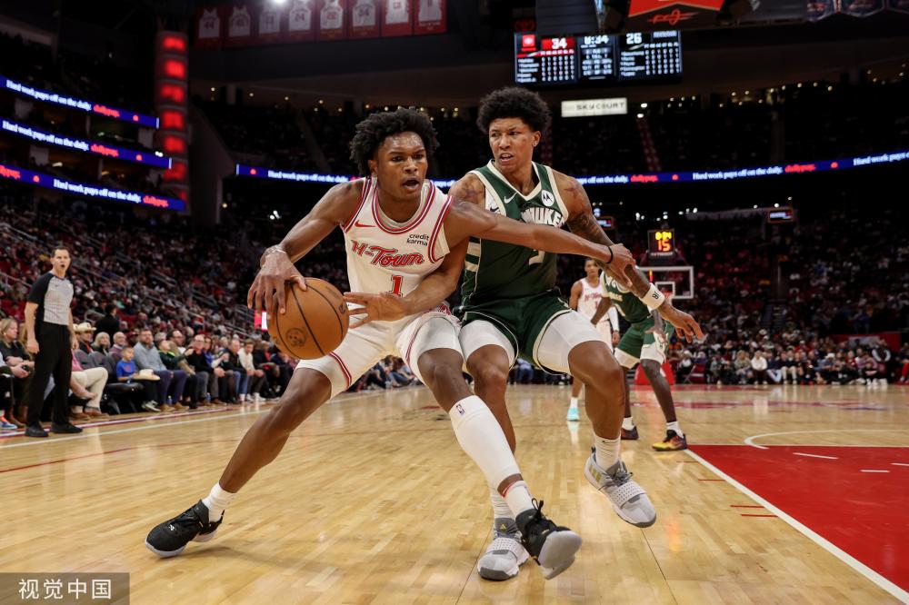 在进攻端 在进攻端